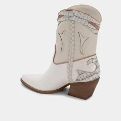 Recurate RESALE LORAL BOOTIES IVORY LEATHER Re:vita