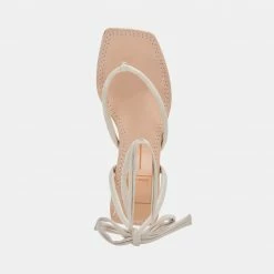 DOLCEVITA SANDALS JORRY HEELS CREAM EMBOSSED STELLA