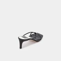 Recurate RESALE Kelsey DiPrima's KAYDEN HEELS IN BLACK LEATHER - Re:vita