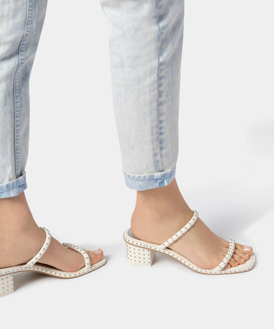 DOLCEVITA RIYA STUDDED WIDE SANDALS OFF WHITE LEATHER