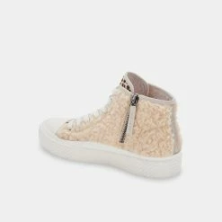 Recurate RESALE VEOLA PLUSH SNEAKERS NATURAL PLUSH Re:vita