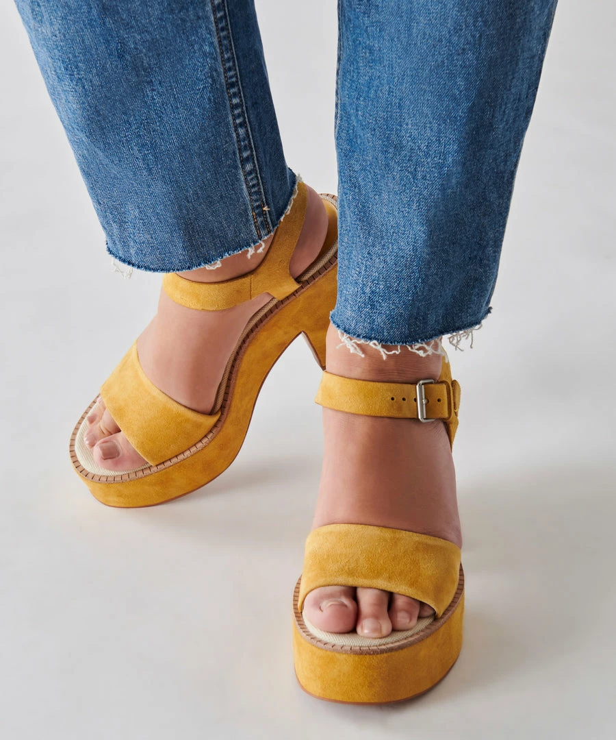 DOLCEVITA ELLY HEELS HONEY SUEDE SANDALS