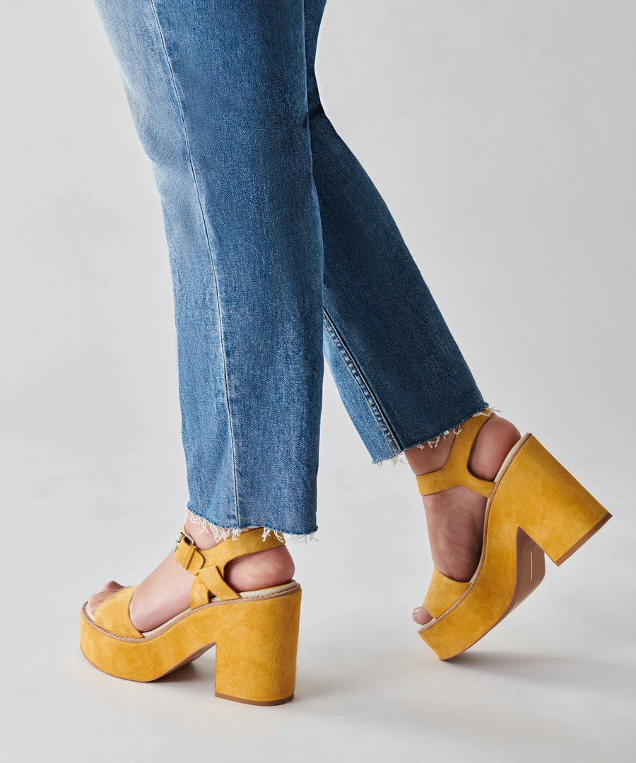 DOLCEVITA ELLY HEELS HONEY SUEDE SANDALS