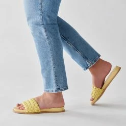 DOLCEVITA GRAZIE SANDALS DAFFODIL STELLA