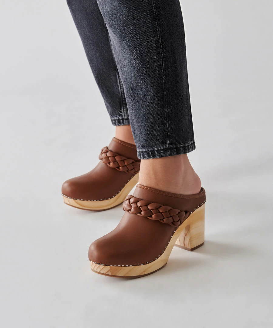 DOLCEVITA HILA HEELS SADDLE LEATHER