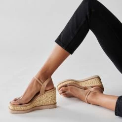 DOLCEVITA LENOX WEDGES BLUSH MULTI VINYL SANDALS