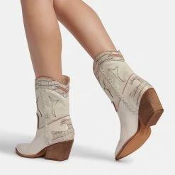Recurate RESALE LORAL BOOTIES IVORY LEATHER Re:vita