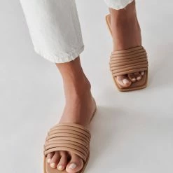 DOLCEVITA NYX SANDALS CAFE STELLA