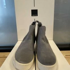 Recurate RESALE COLA SNEAKERS GREY SUEDE H20 Re:vita