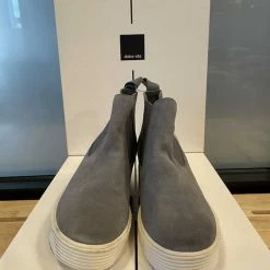 Recurate RESALE COLA SNEAKERS GREY SUEDE H20 Re:vita