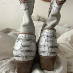 Recurate RESALE LORAL BOOTIES IVORY LEATHER Re:vita