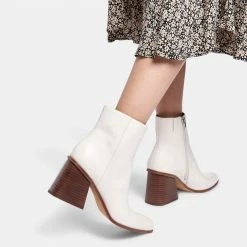 Recurate RESALE TERRIE BOOTIES IVORY LEATHER - Re:vita
