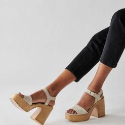 DOLCEVITA WALLIS HEELS IVORY LEATHER