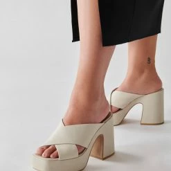 DOLCEVITA WONDER HEELS IVORY LEATHER