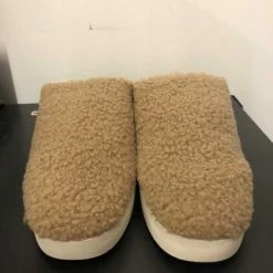 Recurate VARIK SLIPPERS SAND PLUSH Re:vita