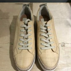 Recurate RESALE TELAH SNEAKERS IN LT BLUSH MESH - Re:vita