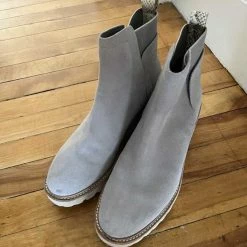 Recurate HUEY BOOTIES IN GREY SUEDE - Re:vita