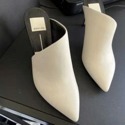 Recurate RESALE CAMALA HEELS OFF WHITE - Re:vita