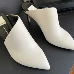 Recurate RESALE CAMALA HEELS OFF WHITE - Re:vita