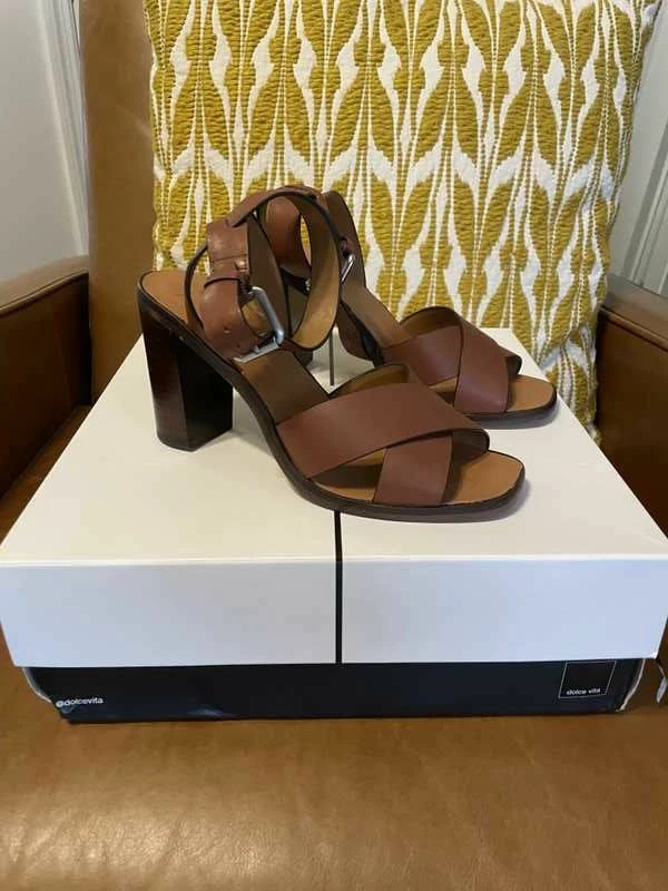 Recurate RESALE NALA HEELS IN BROWN - Re:vita