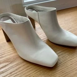 Recurate KIRRA MULES IVORY LEATHER - Re:vita RESALE