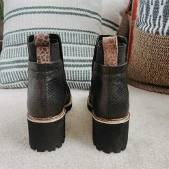 Recurate HUEY H2O BOOTS BLACK LEATHER Re:vita RESALE