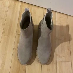 Recurate HUEY BOOTIES ALMOND Re:vita RESALE