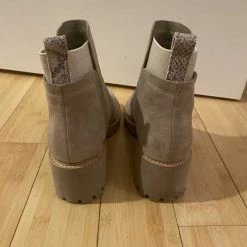 Recurate HUEY BOOTIES ALMOND Re:vita RESALE