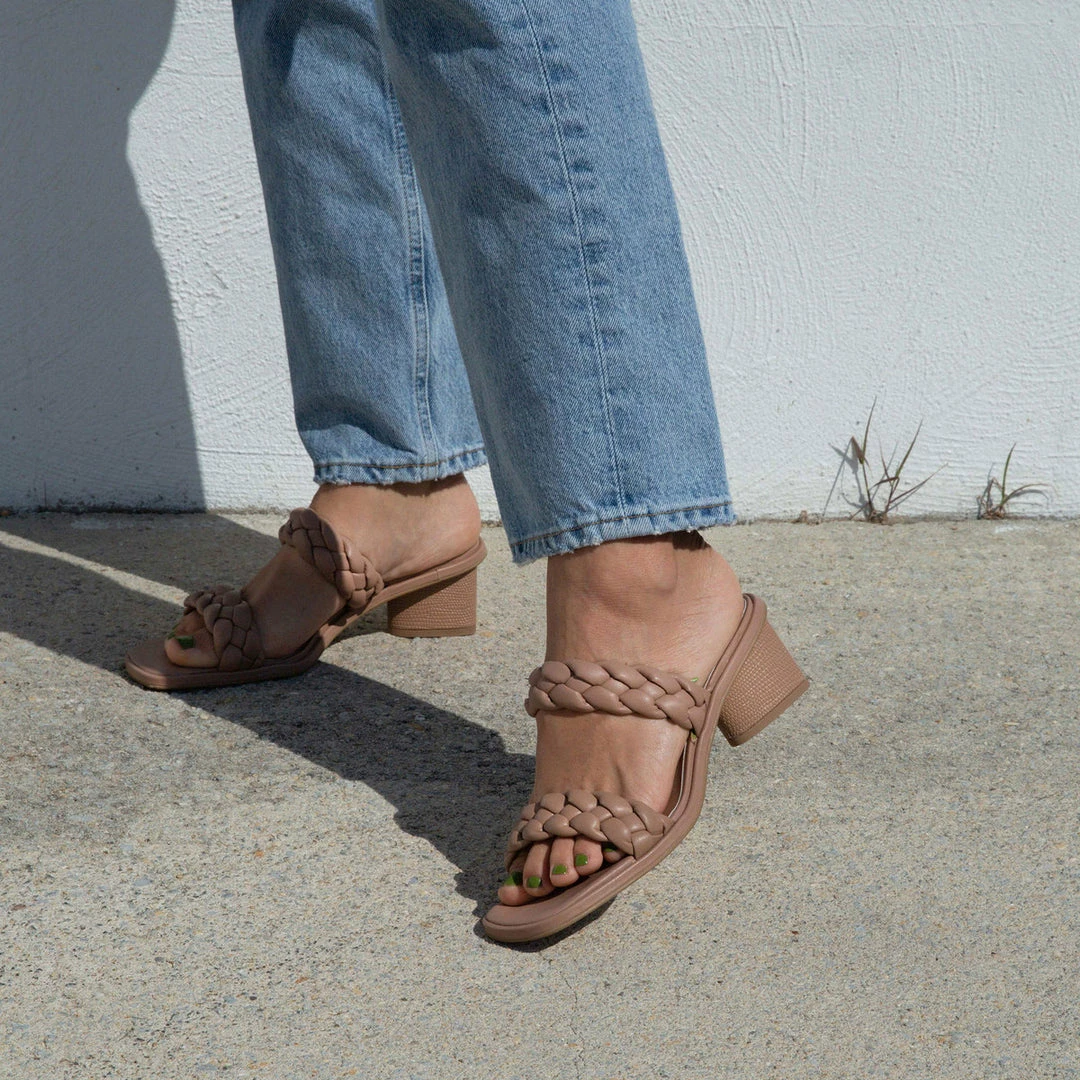 DOLCEVITA RONIN SANDALS CAFE STELLA